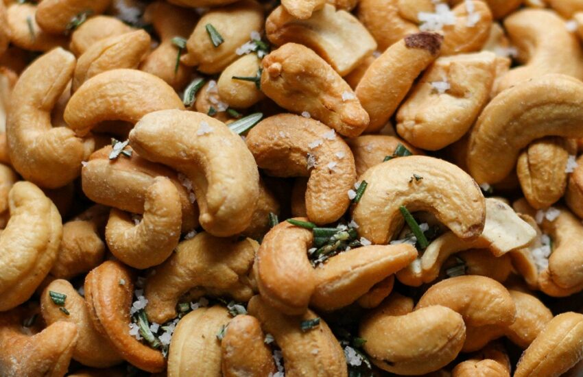 How protein-rich nuts and seeds to boost weight loss